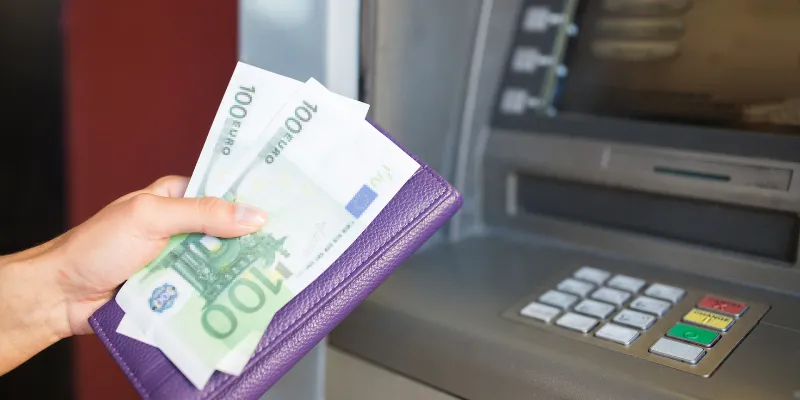 Những điều kiện cần có để tiến hành rút tiền an toàn